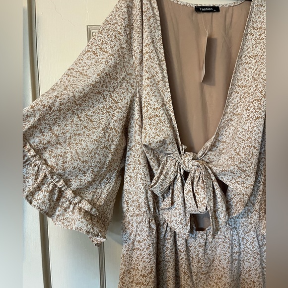 Romper - Picture 3 of 5